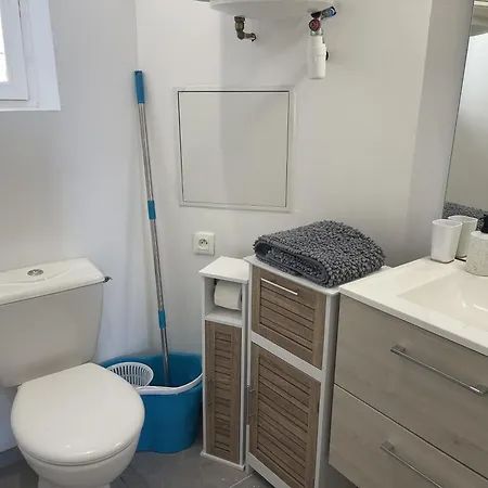 Au Repos De La Croix Rouge - Studios Et Apt Tout Equipes - Proche Gare Châtellerault Kamer foto