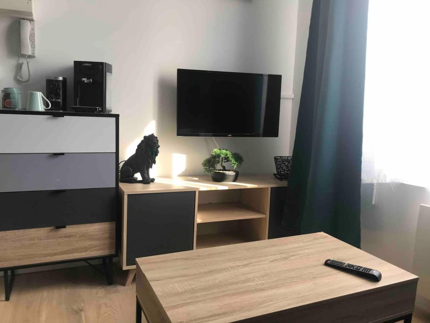 Au Repos De La Croix Rouge - Et Equipes - Proche Gare Apartment